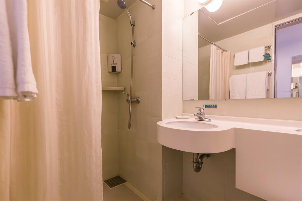 Jinjiang Inn - Xiamen Jimei University Town Екстер'єр фото
